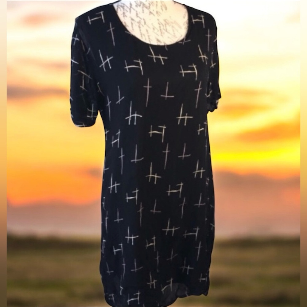 Vintage Little Black & Cream Dress Sheer Overlay Crosshatch Pattern EUC Medium